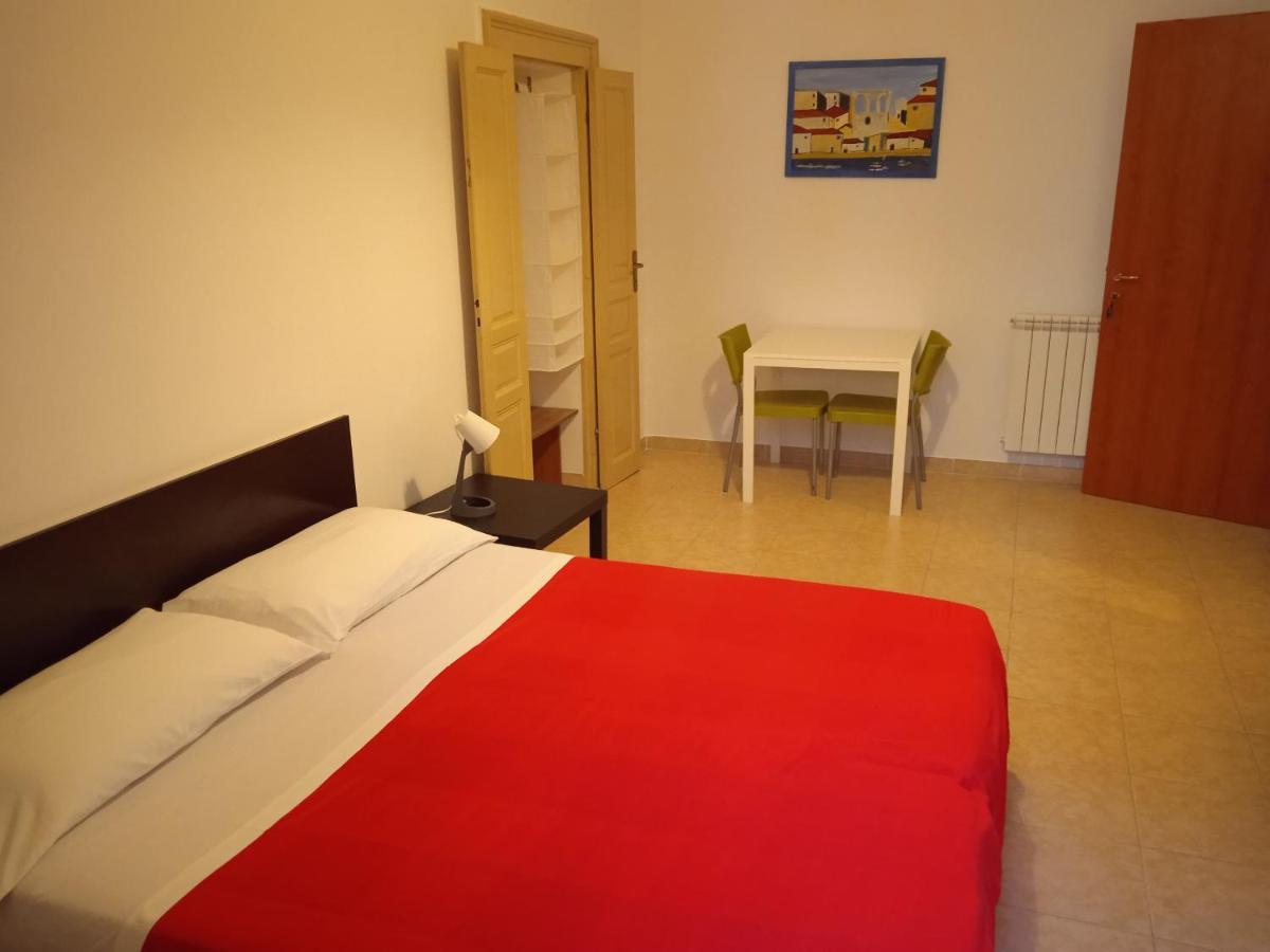 B&B Caravaggio Only 200 Metres From Ortigia سيراكوزا المظهر الخارجي الصورة